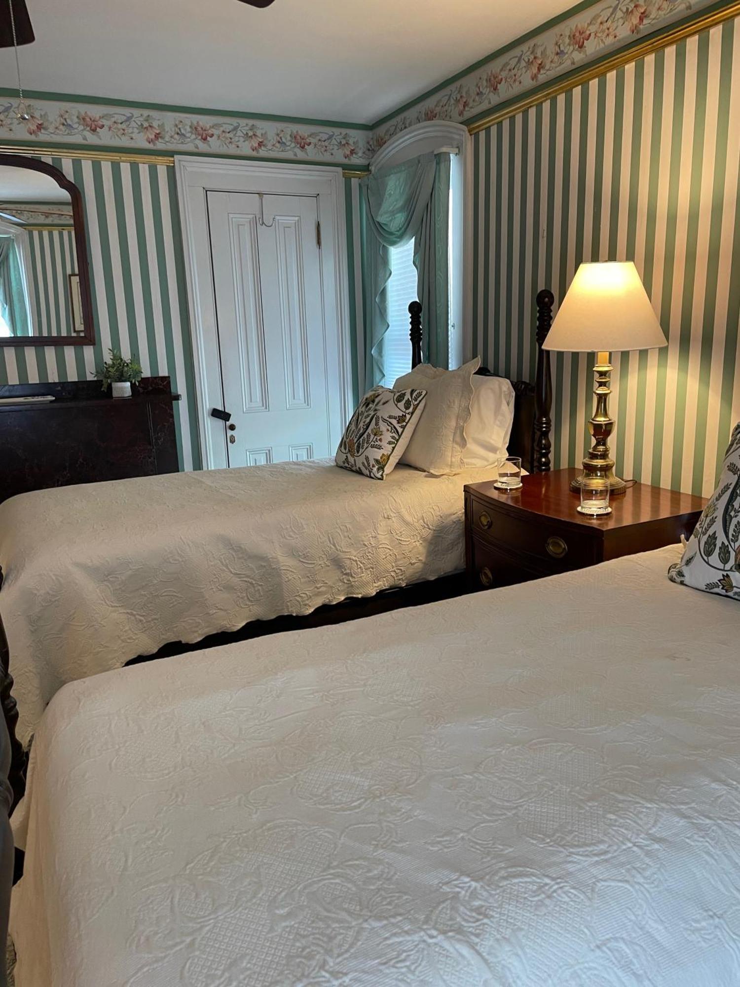 River House Inn Snow Hill Экстерьер фото